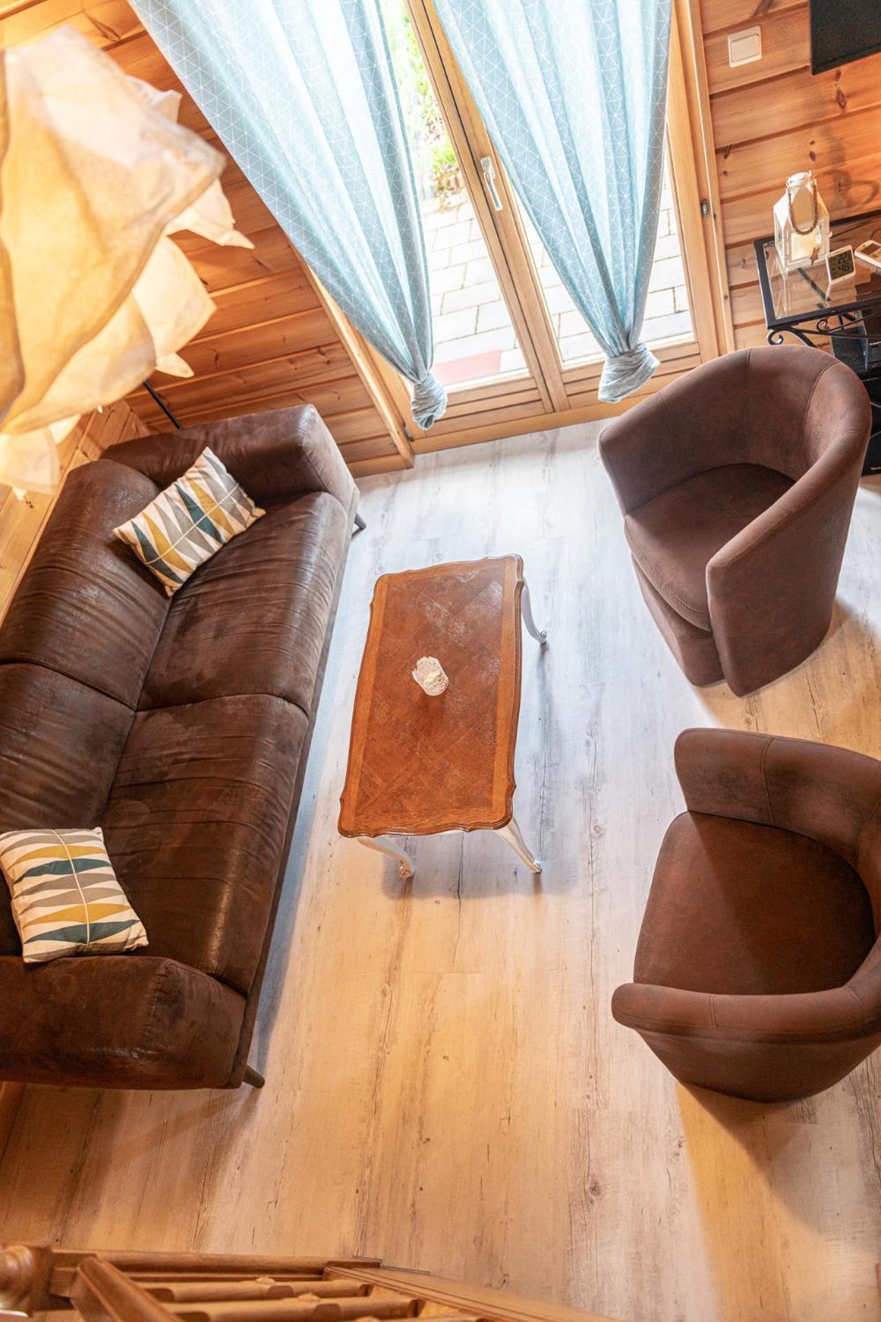 Le Ménil Chalet La Calougeotte, Jardin, Spa Et Sauna Prives מראה חיצוני תמונה